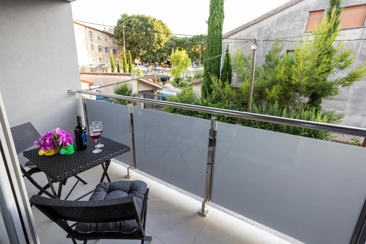 City Apartments Silver Pula